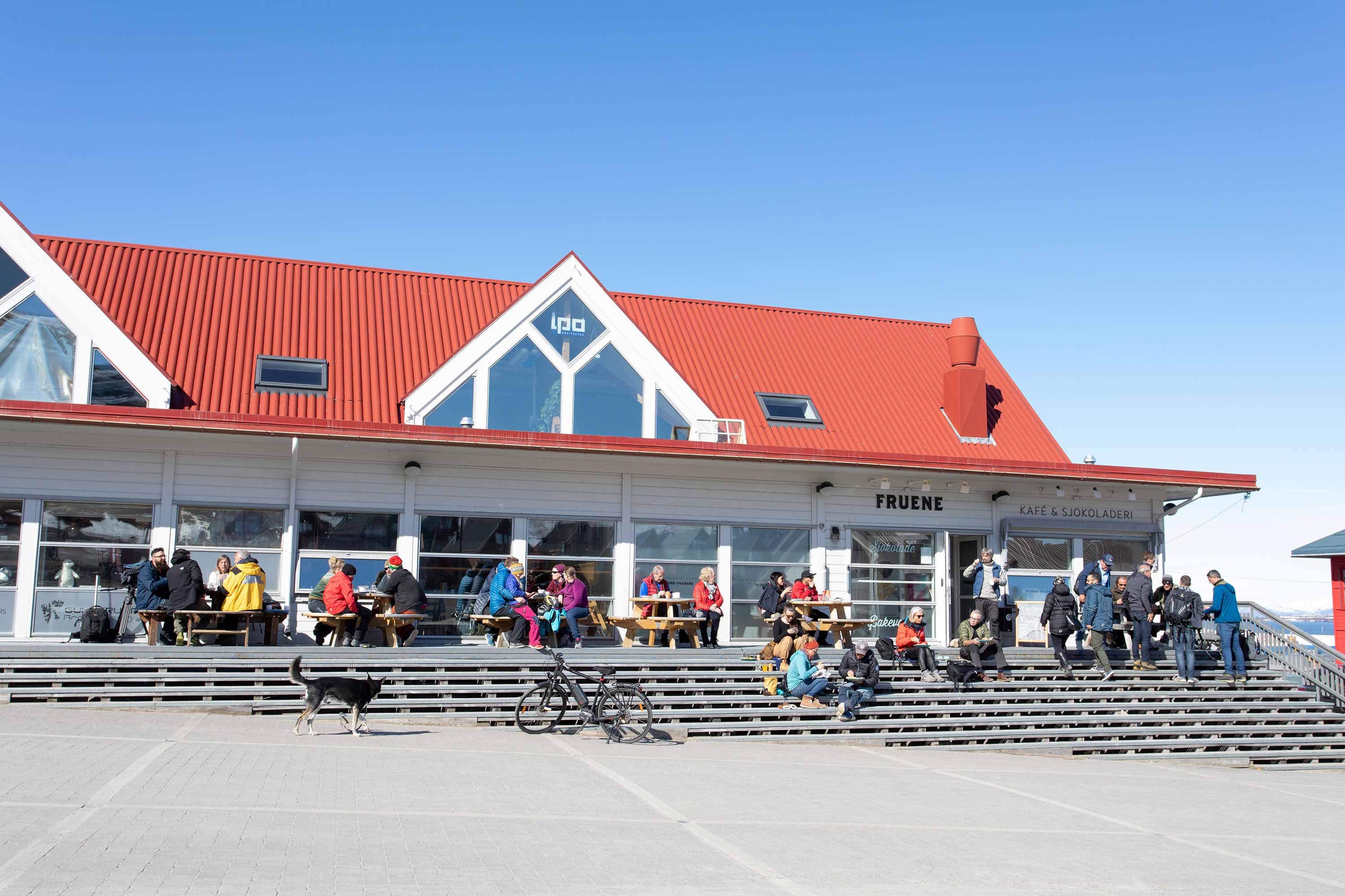 Longyearbyen boasts a small cluster of restaurants and stores in the walkable town centre.