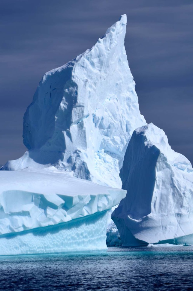 Antarctic Ice Sculptures: Mother Nature's Awe Inspiring Artwork | Quark ...