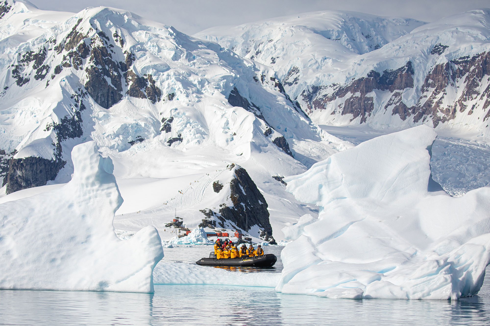 natural tourist attractions in antarctica